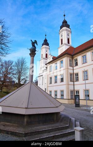 Monastère à Irsee, Bavière, Allemagne, le 31 décembre 2019. Le monastère d'Irsee, le 31 décembre 2019 à Irsee, Bavière, Allemagne. © Peter Schatz / Alamy Live News Banque D'Images