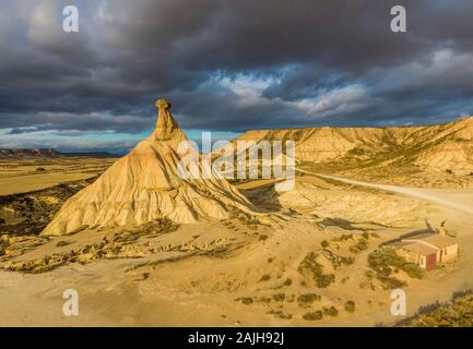 Castildetierra Cabezo de formation de grès dans le semi-désert Bardenas Reales région naturelle en Espagne Banque D'Images