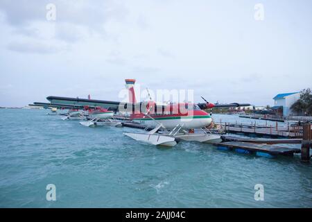 Mauvais temps à la mise à la terre tous les hydravions aéroport de Malé, Maldives, océan Indien, Décembre 2013 Banque D'Images