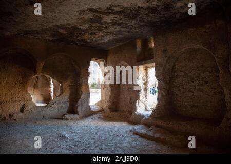 Les grottes de l'ancienne ville de Dara à Mardin, en Turquie. Banque D'Images