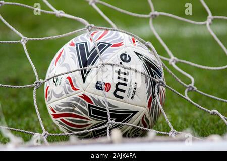 Cardiff, Royaume-Uni. 08Th Jan, 2020. Une photo de la Coupe matchball avant kick off. L'unis en FA Cup, 3ème tour, Cardiff City v Carlisle Utd au Cardiff City Stadium samedi 4 janvier 2020. Ce droit ne peut être utilisé qu'à des fins rédactionnelles. Usage éditorial uniquement, licence requise pour un usage commercial. Aucune utilisation de pari, de jeux ou d'un seul club/ligue/dvd publications. pic de Lewis Mitchell/Andrew Orchard la photographie de sport/Alamy live news Crédit : Andrew Orchard la photographie de sport/Alamy Live News Banque D'Images