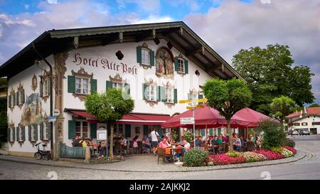 Hôtel bavarois typique à Oberammergau la ville natale du célèbre jeu Passion Play a lieu tous les dix ans. Banque D'Images