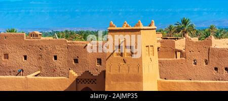 Kasbah de Taourirt extérieur en Zagora, Maroc Banque D'Images