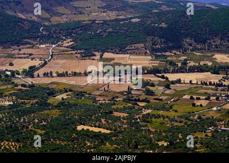 Terres agricoles et du paysage comme vu sur l'île grecque de Céphalonie, Mer Ionienne, Grèce Banque D'Images