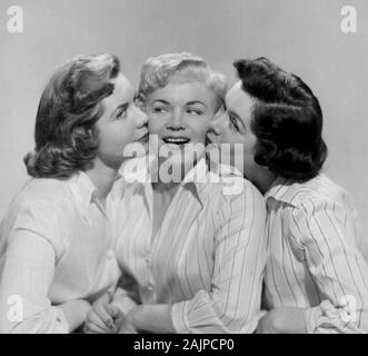 FONTANE SISTERS photo promotionnelle de trio vocal américain vers 1955. De gauche : Geri, Marge,Bea Banque D'Images