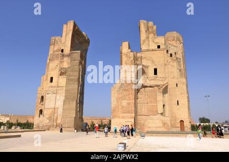 26 septembre 2019 - Shahrisabz, Ouzbékistan : le gigantesque portail de Ak-Saray - Le White Palace d'Amir Timur Banque D'Images