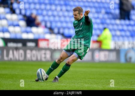 READING, UK. 05th, Jan 2020. Stephen Myler des London Irish en pré-match warm up lors de Gallagher Premiership match de rugby entre London Irish vs Exeter Chiefs au Madejski Stadium le dimanche, 05 janvier 2020. Londres Angleterre . (Usage éditorial uniquement, licence requise pour un usage commercial. Aucune utilisation de pari, de jeux ou d'un seul club/ligue/dvd publications.) Crédit : Taka G Wu/Alamy Live News Banque D'Images