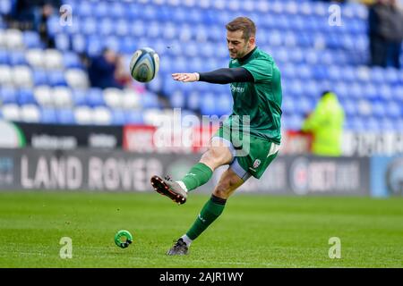 READING, UK. 05th, Jan 2020. Stephen Myler des London Irish en pré-match warm up lors de Gallagher Premiership match de rugby entre London Irish vs Exeter Chiefs au Madejski Stadium le dimanche, 05 janvier 2020. Londres Angleterre . (Usage éditorial uniquement, licence requise pour un usage commercial. Aucune utilisation de pari, de jeux ou d'un seul club/ligue/dvd publications.) Crédit : Taka G Wu/Alamy Live News Banque D'Images