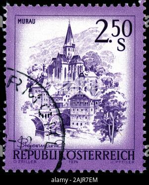 POLTAVA, UKRAINE - Janvier 2, 2020. Vintage de timbres en Autriche circa 1974 Paysages show Banque D'Images