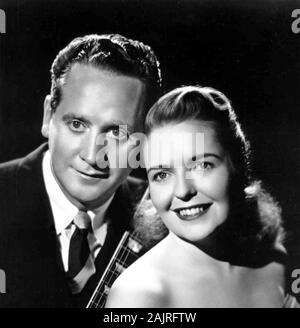 LES PAUL ET MARY FORD photo promotionnelle de mari et femme américaine duo musical sur 1953 Banque D'Images