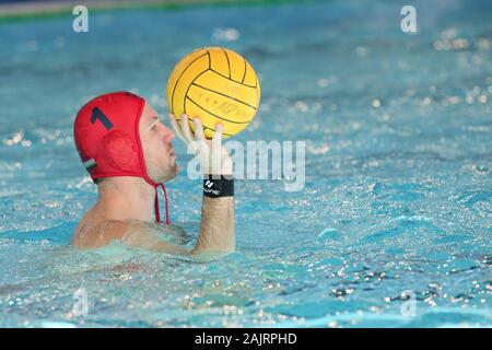 Cuneo, Italie, 05 Jan 2020, Viktor Nagy (Hongrie) au cours de l'Italie contre l'Hungery - quadrangulaire - Water-polo de l'équipe nationale italienne - Crédit : LPS/Claudio Benedetto/Alamy Live News Banque D'Images