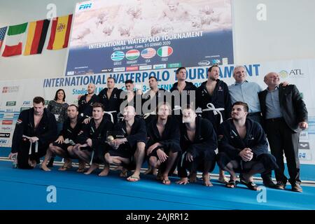 Cuneo, Italie. 05Th Jan, 2020. La Squadra d'Ungheria (Hongrie) L'équipe au cours de l'Italie contre l'Hungery - quadrangulaire, le water-polo de l'équipe nationale italienne de Cuneo, Italie, 05 Janvier 2020 : Crédit Photo Agency indépendante/Alamy Live News Banque D'Images