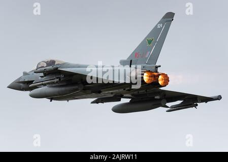 Un Eurofighter Typhoon RGF4 avion de chasse de la Royal Air Force à RIAT 2019. Banque D'Images