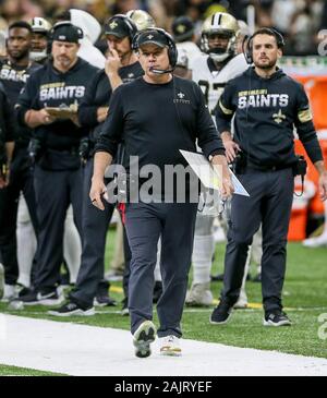 New Orleans, LA, USA. 5Th Jan, 2020. New Orleans Saints l'entraîneur-chef Sean Payton, marche le sideline NFL Playoff carte sauvage au cours de l'action entre les New Orleans Saints et les Minnesota Vikings à la Mercedes Benz Superdome de New Orleans, LA. Jonathan Mailhes/CSM/Alamy Live News Banque D'Images