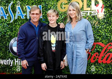 Los Angeles, USA. 08Th Jan, 2020. Bart Conner, sa femme Nadia Comaneci uand son fils Dylan Conner participant à la 7e rencontre d'Or Golden Event 2020 à la Virginia Robinson Gardens et succession le 4 janvier 2020 à Los Angeles, Californie. Credit : Geisler-Fotopress GmbH/Alamy Live News Banque D'Images