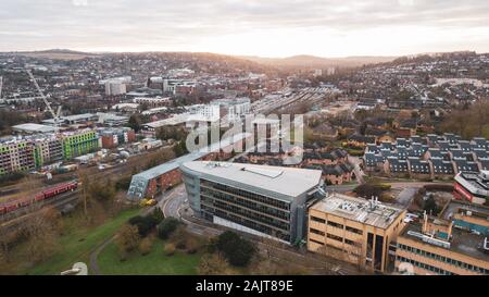 Drone photo de l'Université de Surrey à Guildford Banque D'Images