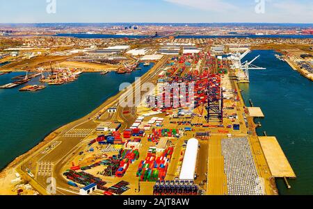 Vue aérienne à Global Container Terminal à Bayonne reflex Banque D'Images