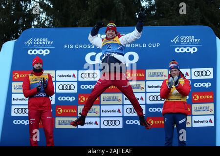 5 janvier 2020, la station de ski de Val di Fiemme, Val di Fiemme, Trento, Italie, Fédération internationale de ski FIS Hommes Audi Cross Country Ski World Cup, Tour De Ski Val di Fiemme ; Podium tourné des lauréats Sergei Ustiugov (RUS), Alexander (RUS) Bolshunov Hoesflot Klaebo, Johannes (NI) Banque D'Images