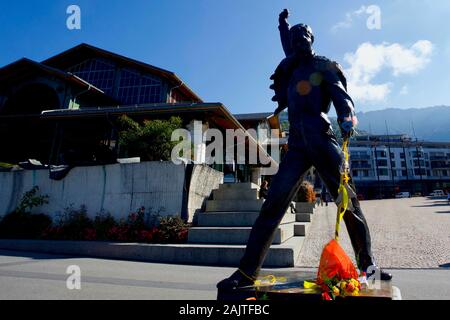 Statue de Freddie Mercury, Quai de la Rouvenaz, Lac Léman, Montreux, Canton de Vaud, Suisse. Banque D'Images