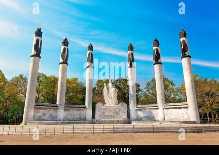 La ville de Mexico, Mexique-25 Décembre, 2019 : monument des soldats Garçon (aussi connu sous le Monument des enfants Héros) dans le parc de Chapultepec (Bosque de Chapultepec) Banque D'Images