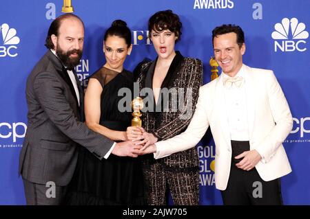 Los Angeles, USA. 05Th Jan, 2020. Brett Gelman, Clifford, Phoebe Waller-Bridge Sian et Andrew Scott, lauréats du Meilleur Film, comédie ou comédie musicale pour "Fleabag' dans la salle de presse au cours de la 77e assemblée annuelle Golden Globe Awards au Beverly Hilton Hotel le 5 janvier 2020 à Beverly Hills, Californie. Credit : Geisler-Fotopress GmbH/Alamy Live News Banque D'Images