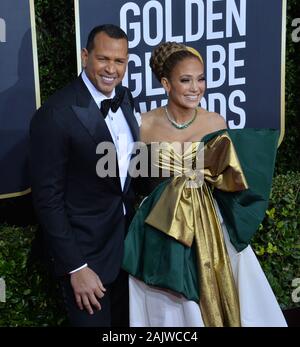 Los Angeles, États-Unis. 05Th Jan, 2020. Alex Rodriguez et Jennifer Lopez assister à la 77e Golden Globe Awards annuels, honorant le meilleur dans le domaine du cinéma et de la télévision américaine de 2020 à l'hôtel Beverly Hilton à Beverly Hills, Californie le Dimanche, Janvier 5, 2020. Photo par Jim Ruymen/UPI UPI : Crédit/Alamy Live News Banque D'Images