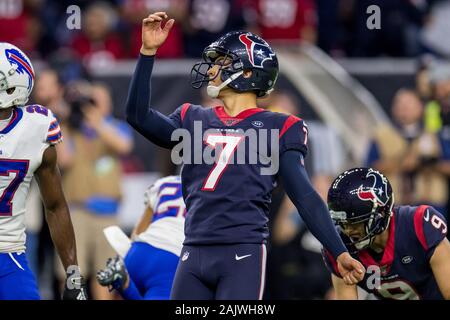 4 janvier 2020 : Houston Texans kicker Ka'imi Fairbairn (7) montres son objectif sur le terrain pendant les heures supplémentaires d'un match de football américain NFL entre les Bills de Buffalo et le Houston Texans à NRG Stadium à Houston, TX. Les Texans ont remporté 22 à 19 en prolongation.Trask Smith/CSM Banque D'Images