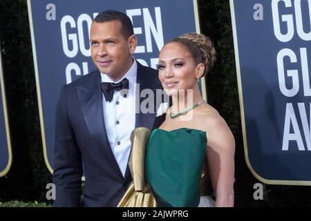 Jennifer Lopez et Alex Rodriguez (r) assister à la 77e assemblée annuelle Golden Globe Awards, Golden Globes, à l'hôtel Beverly Hilton à Beverly Hills, Los Angeles, USA, le 05 janvier 2020. Dans le monde d'utilisation | Banque D'Images