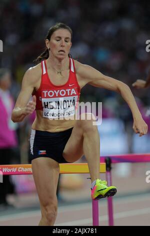 Zuzana Hejnová (tchèque) au cours de la 2ème Série du 400m haies femmes, les Championnats du monde d'athlétisme IAAF le 6 août 201e au stade olympique à Londres, Grande-Bretagne Photo Laurent Lairys / DDPI Banque D'Images