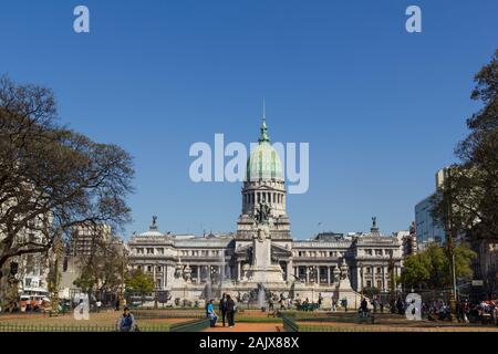 BUENOS AIRES, ARGENTINE - 12 SEPTEMBRE : source et l'ensemble monumental de la place du Congrès. à Buenos Aires, Argentine Banque D'Images