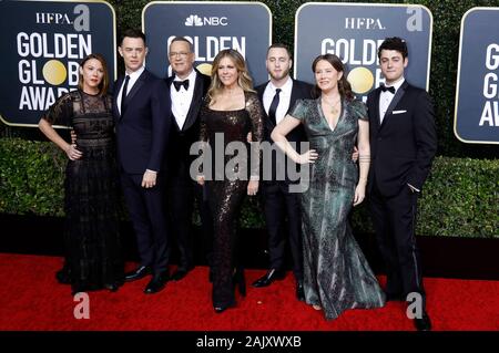 Los Angeles, USA. 05Th Jan, 2020. Samantha Bryant, Colin Hanks, Rita Wilson, Tom Hanks, Elizabeth Ann Hanks, Chet Hanks et Truman Theodore Hanks participant à la 77e assemblée annuelle Golden Globe Awards au Beverly Hilton Hotel le 5 janvier 2020 à Beverly Hills, Californie. Credit : Geisler-Fotopress GmbH/Alamy Live News Banque D'Images