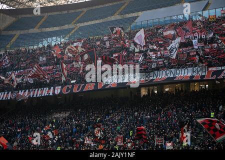 Milano, Italie. 6 janvier, 2020 fans. milanduring AC Milan vs Sampdoria, Serie A soccer italien Championnat Hommes à Milan, Italie, 06 janvier 2020 - LPS/crédit : Francesco Francesco Scaccianoce Scaccianoce/LPS/ZUMA/Alamy Fil Live News Banque D'Images