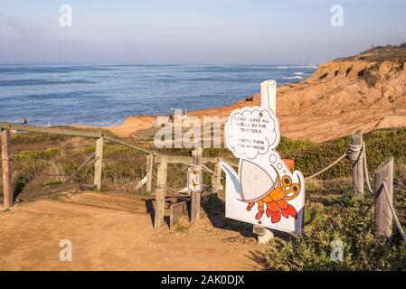 Scène d'hiver côtières au Cabrillo National Monument. San Diego, Californie, USA. Cette zone est située juste au-dessus du Point Loma Tide Pools. Banque D'Images