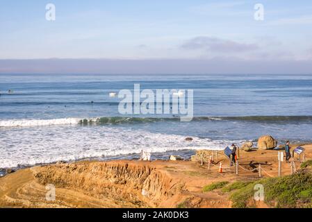 Scène d'hiver côtières au Cabrillo National Monument. San Diego, Californie, USA. Cette zone est située juste au-dessus du Point Loma Tide Pools. Banque D'Images