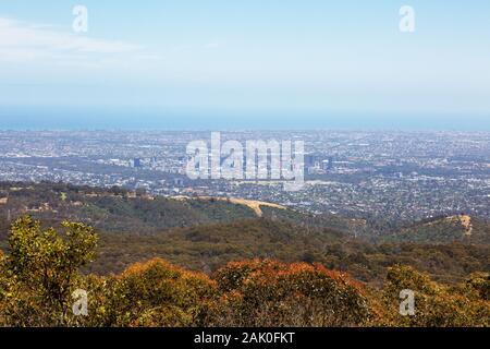 Adelaide Australie - vue de la ville depuis le sommet du Mont Lofty dans les collines d'Adélaïde, Adelaide (Australie) Banque D'Images