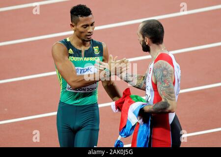 Wayde van Niekerk (Afrique du Sud) et Ramil Guliyev (Turquie) lors de la finale 200m Men's es Championnats du monde d'athlétisme le 6 août 201e au Stade olympique à Londres, Grande-Bretagne Photo Laurent Lairys / DPPI Banque D'Images