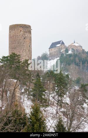 Zebrak Tocnik et deux châteaux médiévaux en République Tchèque Banque D'Images