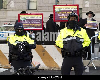 New York, USA. 5 janvier, 2020. Environ 15 000 manifestants sont descendus dans les rues de la haine sans aucune crainte mars en réponse à l'augmentation d'attac antisémites Banque D'Images