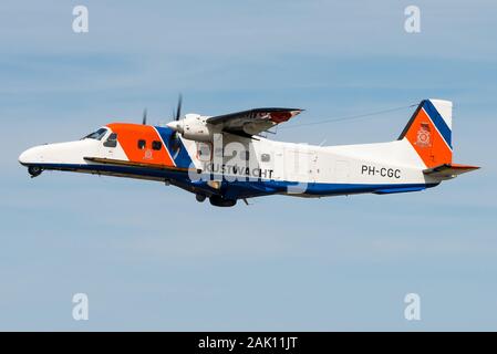 Un Dornier Do 228 avions polyvalents de la garde-côtes des Pays-Bas à RAF Fairford. Banque D'Images