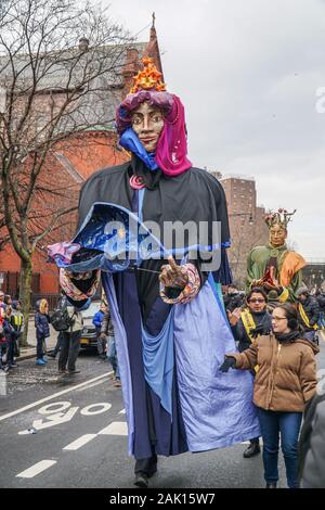 Trois 43e assemblée annuelle de la fête du Roi parade organisée par el Museo del Barrio en espagnol Harlem, New York City. Banque D'Images