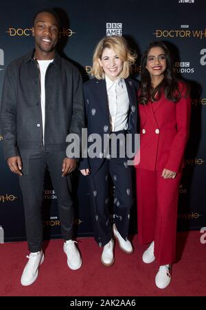 New York, NY - 5 janvier, 2020 : Cole Tosin, Jodie Whittaker, Mandip Gill assister le médecin qui la présélection et de panneau au Paley Center for Media Banque D'Images