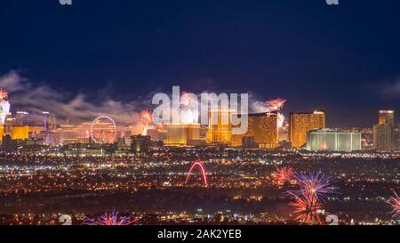 Las Vegas, JAN 1 : Nuit d'artifice de la Saint-Sylvestre le Jan 1, 2020 à Las Vegas, Nevada Banque D'Images