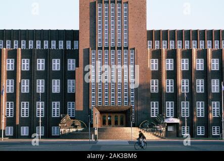 Avis de l'hôtel de ville de Wilhelmshaven. Le clinker immeuble a été planifié par l'architecte Fritz Hoeger de Hambourg et a été achevé en 1929. La tour tha Banque D'Images