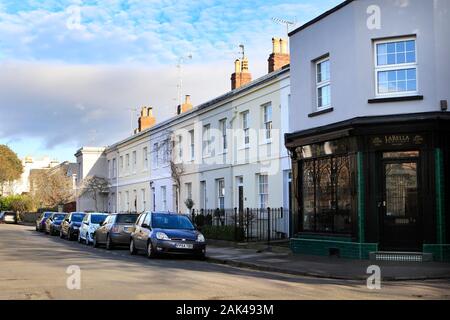 Propriétés de la Bath Road, Suffolks Leckhampton et domaines de Cheltenham, Gloucestershire, Royaume-Uni. - 4 janvier 2020 Photo par Andrew Higgins/000 W Banque D'Images