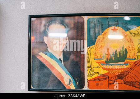 Bucarest, Roumanie - Dec 14, 2019 : Exposition dans le Musée Kitsch roumaine (Bucarest) Banque D'Images