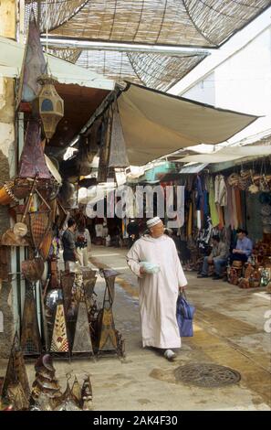 Maroc : Rabat - rue commerçante, la Rue des Consuls dans le monde d'utilisation | Banque D'Images