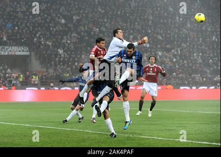 Milan Italie, 15 janvier 2012, 'G.Meazza San Siro Stadium ', un championnat de football sérieux 2011/2012, l'AC Milan - FC Inter : Inter gardien Julio Cesar , en action pendant le match Banque D'Images