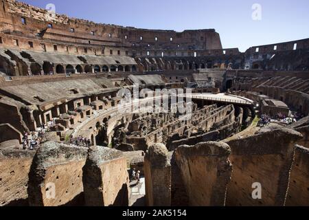 Kolosseum : Blick in das Innere der antiken Rom, Kampfarena dans le monde d'utilisation | Banque D'Images