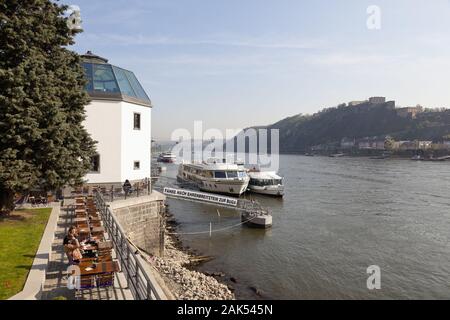 Coblence : Pegelhaus suis Konrad Adenauer Ufer, Mosel | utilisée dans le monde entier Banque D'Images