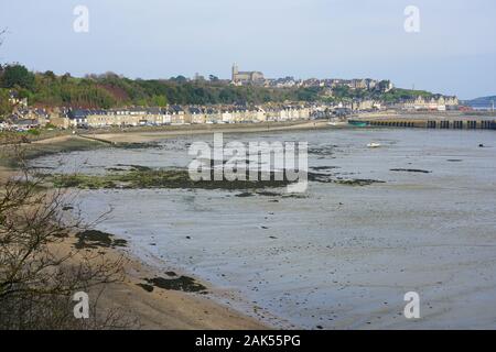 CANCALE, FRANCE -28 DEC 2019- Vue de la ville de Cancale, situé sur la côte de l'Océan Atlantique sur la Baie du Mont Saint Michel, dans le Gard Banque D'Images